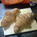 ベーカリー 南 - エシレバター・クロワッサン ３８０円