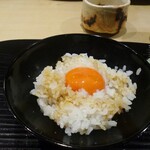 富小路 やま岸 - 卵黄卵かけご飯