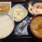 吉野家 - 料理写真:ハムエッグ納豆朝食(豚汁変更)&のり