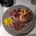 鉄板焼肉とジンギスカンぼんた - 