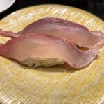 回し寿司 活 美登利 - 鹿児島産天然ヒラマサ