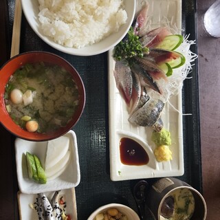 お食事処まるに_0