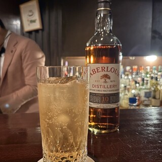 バー ジャダ