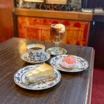 コーヒーの大学院 ルミエール・ド・パリ - 