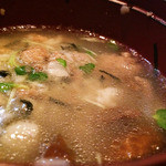 焼き鳥 陀らく - そぼろ丼にお出汁をかけました