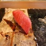 小判寿司 棚倉 - 勝浦産本マグロ（中トロ）にきりが塗ってあります。