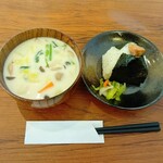 caféPei - クリームスープと松阪鶏焼肉