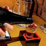 やきとんだいだら - 日本酒をドバドバー！
