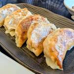 祥龍房 - 焼き餃子￥550