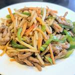 祥龍房 - 料理写真:青椒肉絲¥1160