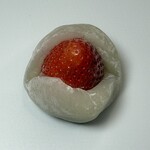 高山製菓 - いちご大福 （白あん）　２６０円　(2026/04)