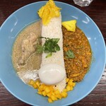 エピタフカレー - カレー二種がけ