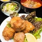 トラベルダイニング バディバディ - 鶏のからあげ定食