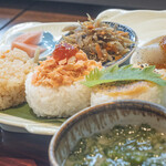 神社cafe かたばみ