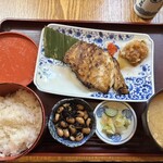 炭火焼専門食処 白銀屋 - 