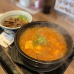 カルビ丼とスン豆腐専門店 韓丼 - 