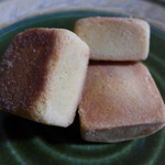 李鵠餅店 - 鳳梨酥(ひとつTWD16)