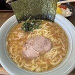 寿々喜家 - ラーメン中(普通濃いめ多め)