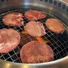 炭火焼肉 新家 - 