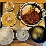 やよい軒 - 料理写真:味噌かつ煮定食990円＋納豆110円