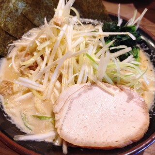 横濱家系ラーメン 武田家_0