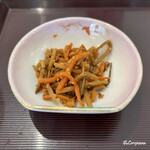 りんどう亭 - 副菜の金平牛蒡