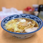 珍来 - 料理写真:ワンタン麺