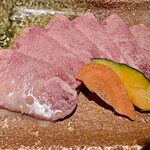 焼肉おくう - 