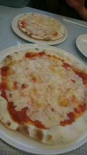 Pasuteru - トマトだけの
                        ピザもあります