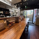 鶏そば 唆る 新瑞橋はなれ × 町中華 - 内観