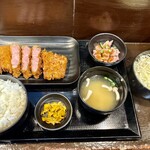 キセキ食堂 - お肉の小鉢ついてキャベツと味噌汁おかわり無料