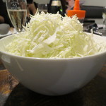 YAKINIKU MARUUSHI - これ、お通しです。