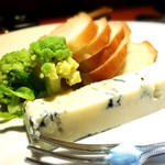 寿々喜 - ゴルゴンゾーラと自家製パン