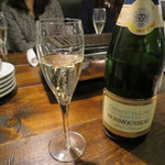 YAKINIKU MARUUSHI - モンムソー クレマン・ド・ロワール ブリュット　フランス