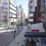 三日月氷菓店 - 階段を降りて柏駅前の商店街方面へと歩いていきます。