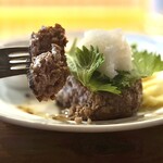 カルネジーオ ウエスト - 
