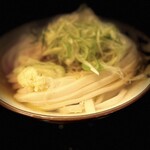 本格手打 いわしや - ひやあつ（スポットライト失敗）