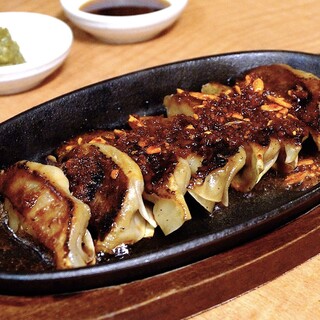 博多鉄板焼き餃子・水餃子