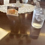 カフェ・アンセーニュ・ダングル - 