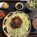 沖縄料理 新垣家 - 