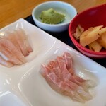 休暇村 - 料理写真:夕飯バイキングの刺身もうまい️間八に鯛
