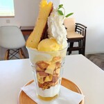 The Olive Cafe - 横からの図