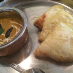 Yeti - チキンカレーちーずなん