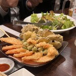 炭火串焼き 海鮮料理 燦々 - 