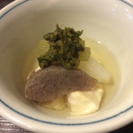 京料理 貴与次郎 - 鯛と聖護院大根を炊いた蕗、蕗味噌添え