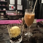 茜屋珈琲店 - 