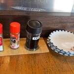 とんとん食堂 - 卓上調味料など