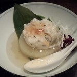 瀬戸内鮮魚と讃岐牛。威風 - 5,000円コース③海老のすり身と大根　甲殻類大好き人間にはたまらない逸品です