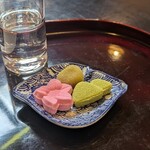 大極殿本舗 - 干菓子