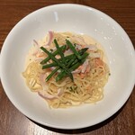 Mani e Mani - ボローニャ・ランチコース（スペシャルパスタ、本日のデザート、セットドリンク、サラダ、パン)　¥2,310